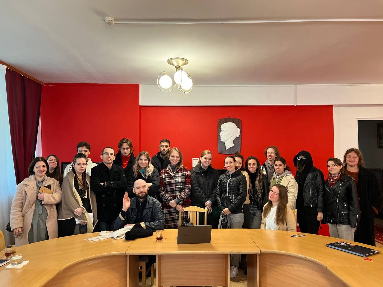Литературная школа «Юности» продолжает свою работу в Комарове